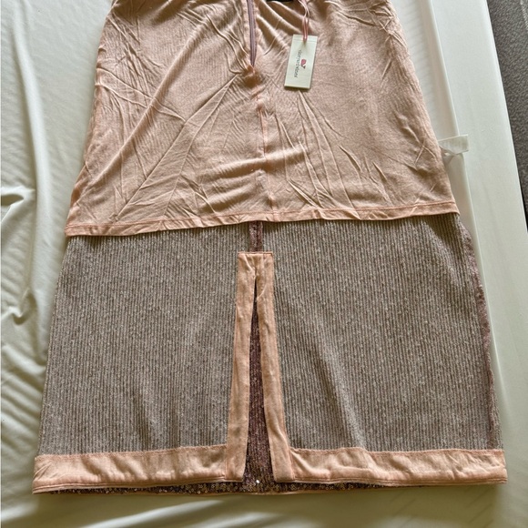 Vineyard Vines Stretch Sequin Pencil Skirt - Picture 3 of 5